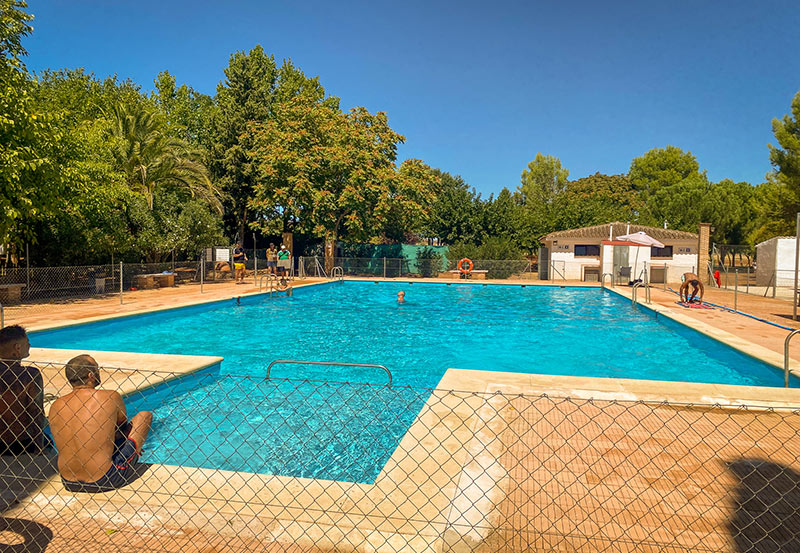Retiros Betania piscina